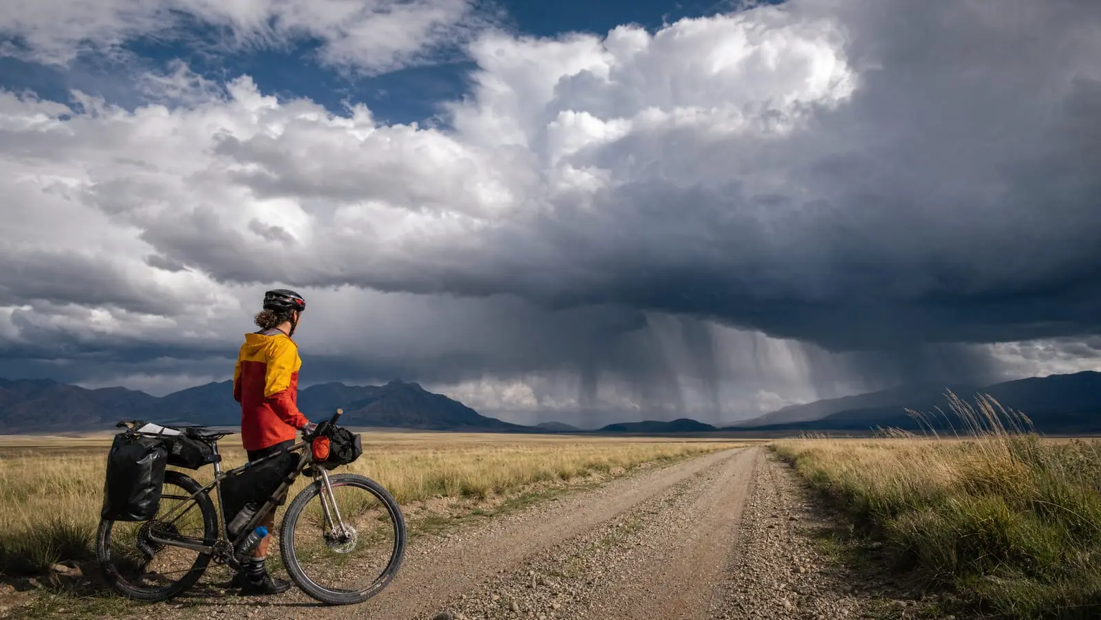 Cover Image for Severe Weather Safety: Lightning, Storms, and Extreme Heat on the Trail